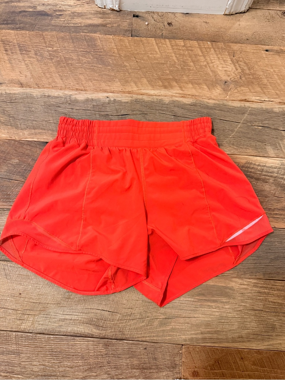 Lululemon  Hotty Hot High-Rise Lined Short 4"- Coral